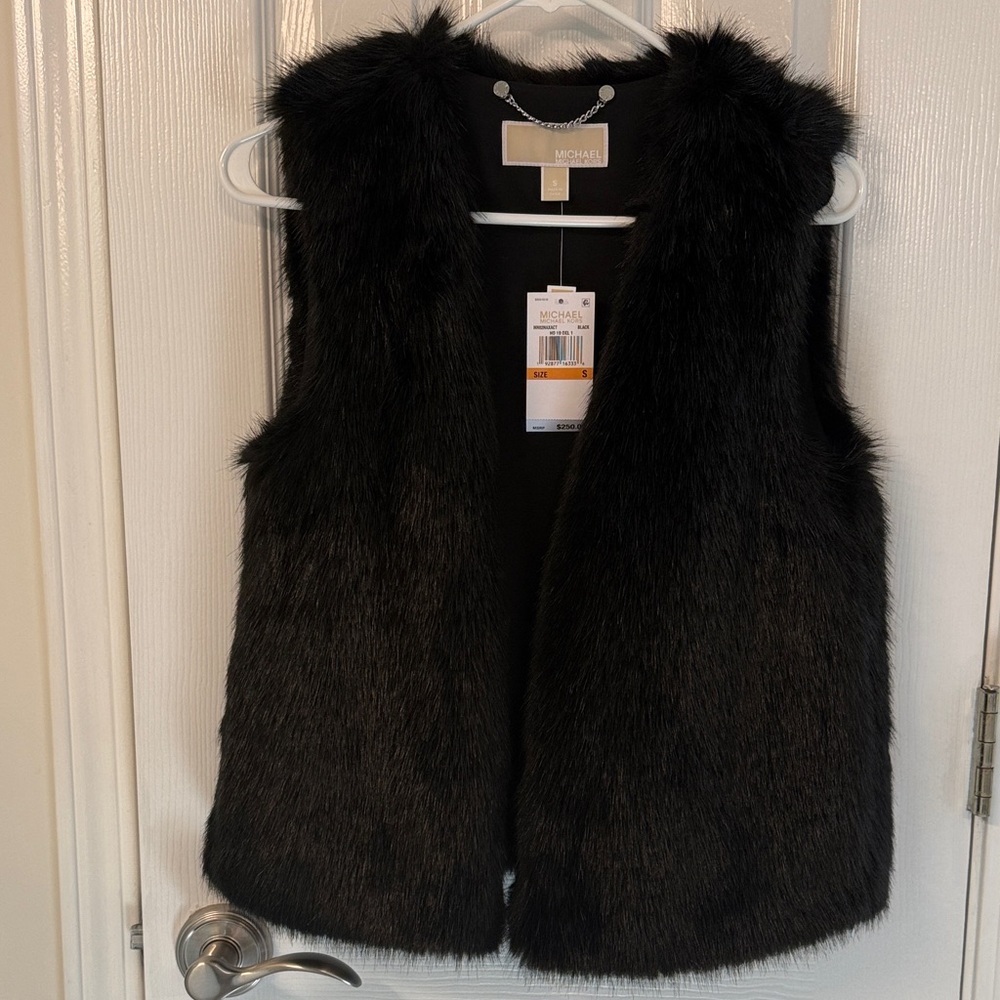 Michael Kors Elegant Black Faux Fur Vest